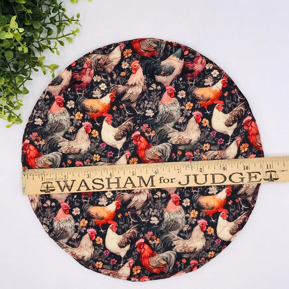 Tortilla Warmer 10.5 Inches Neutral Gray Tan Chickens  Holds Up To 6 Tortillas - Picture 3 of 3